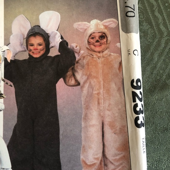 McCall’s 9233 pattern - size 4 - animal costumes for Halloween- theatre- skating - Picture 2 of 7
